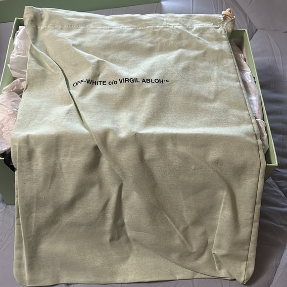 OFF White Virgil Abloh Low Vulcanized Black Sneakers. Nearly new. Size 45. - Picture 5 of 16